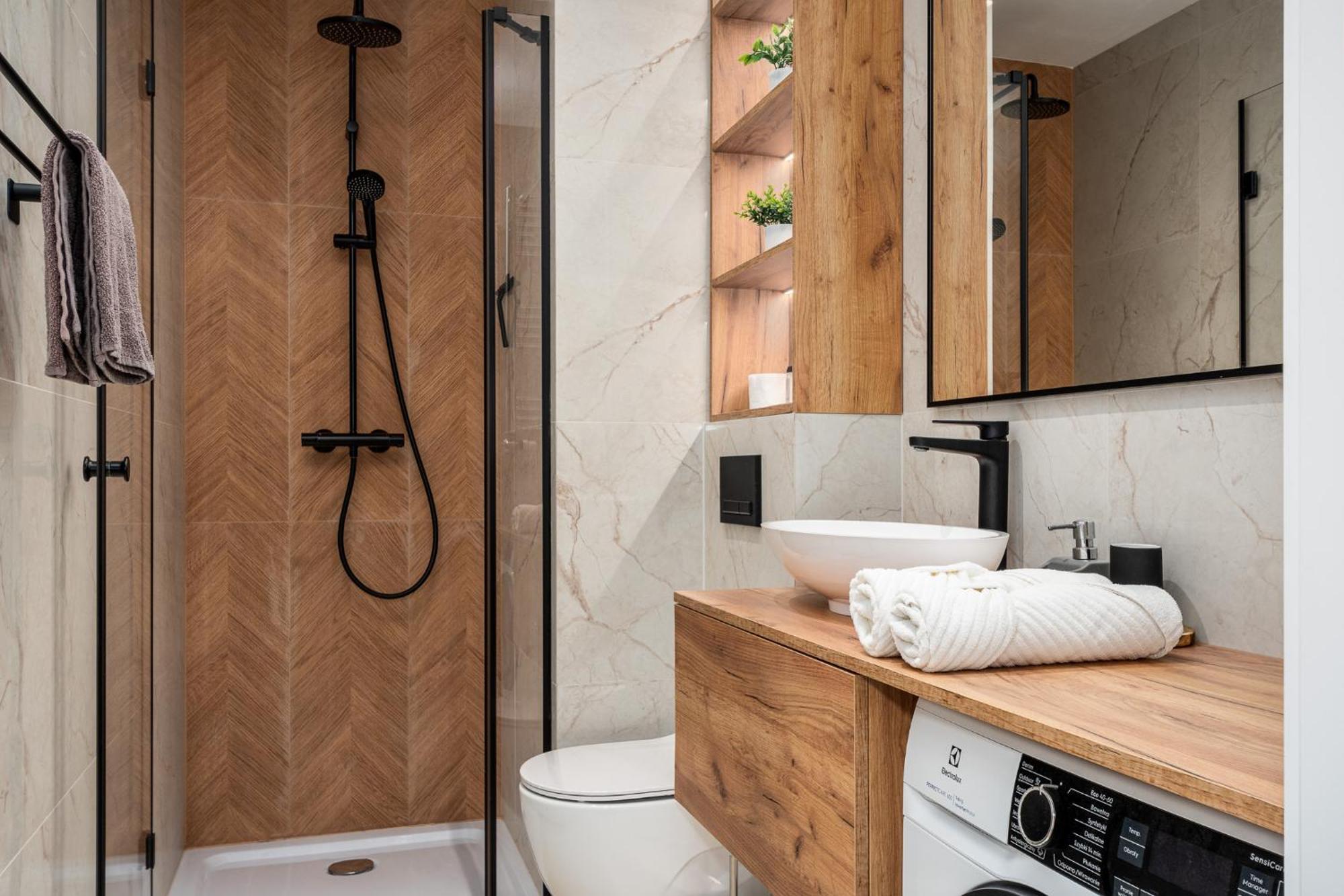 Wola Tower Deluxe Separate Bedroom With Free Garage - By Perfect Apart Варшава Номер фото